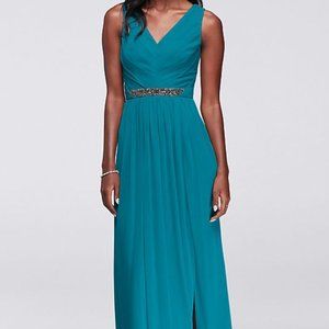 Long Dress V-Neck & Beaded Waistband in Oasis